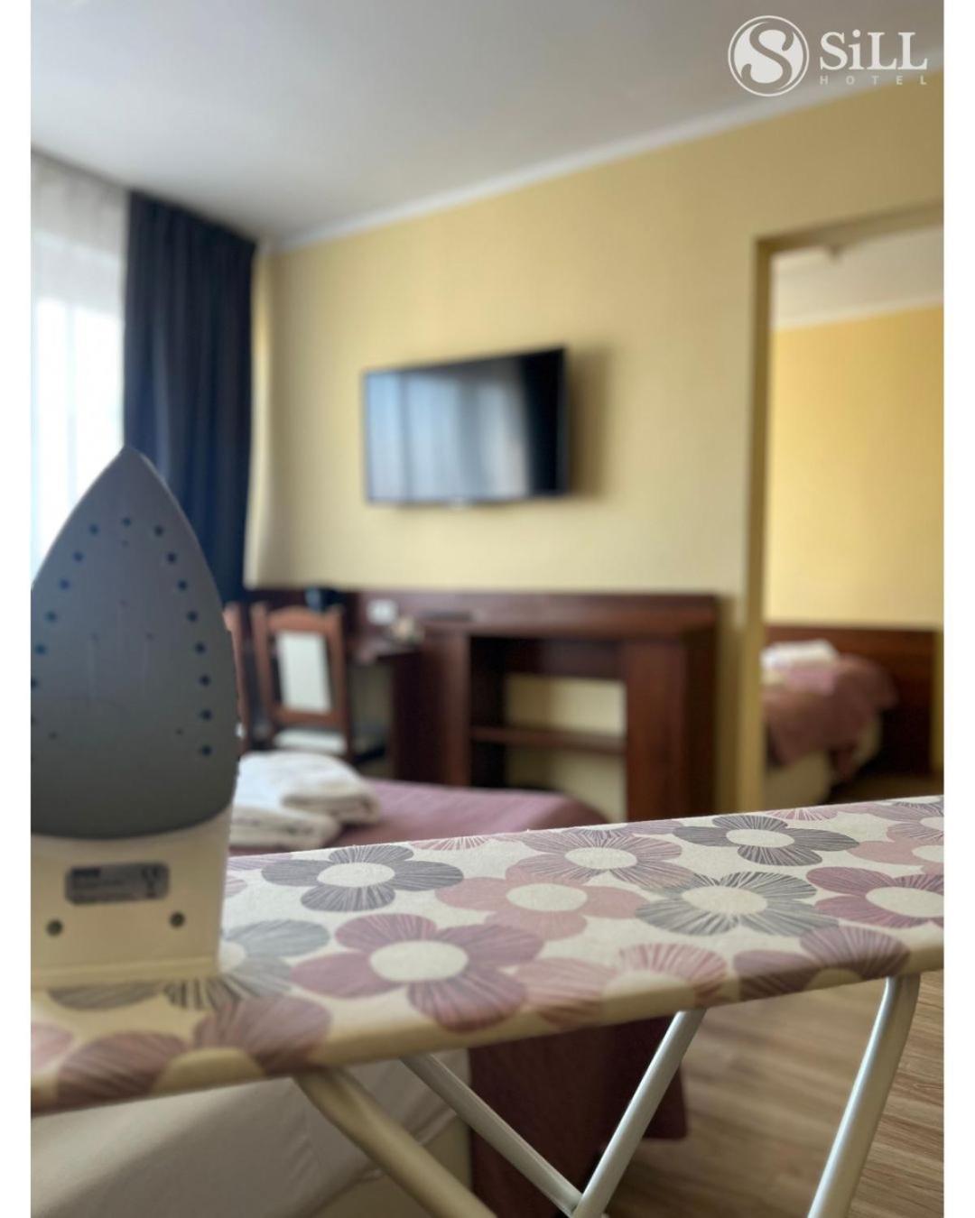 Hotel Sill Кельце Екстер'єр фото