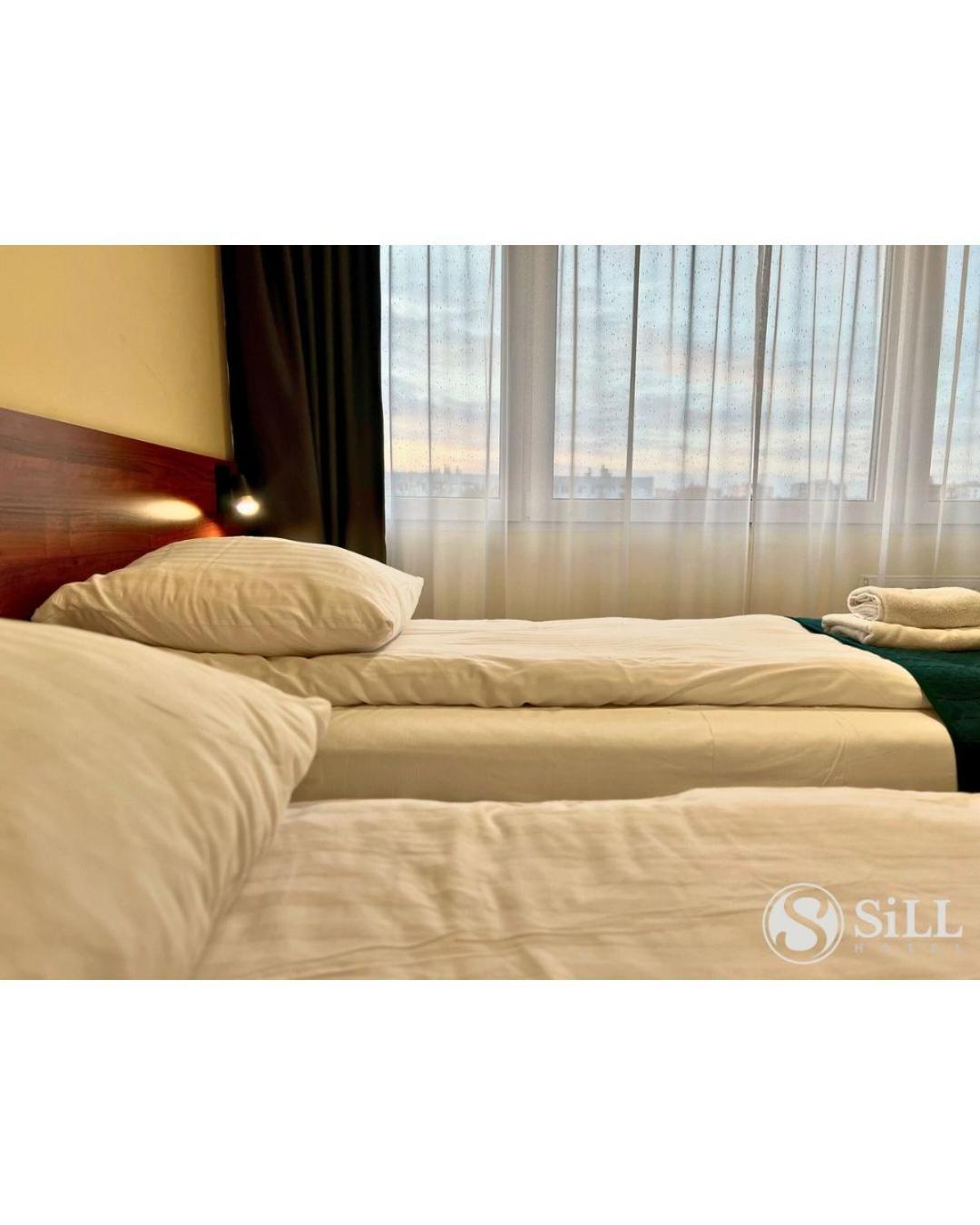 Hotel Sill Кельце Екстер'єр фото